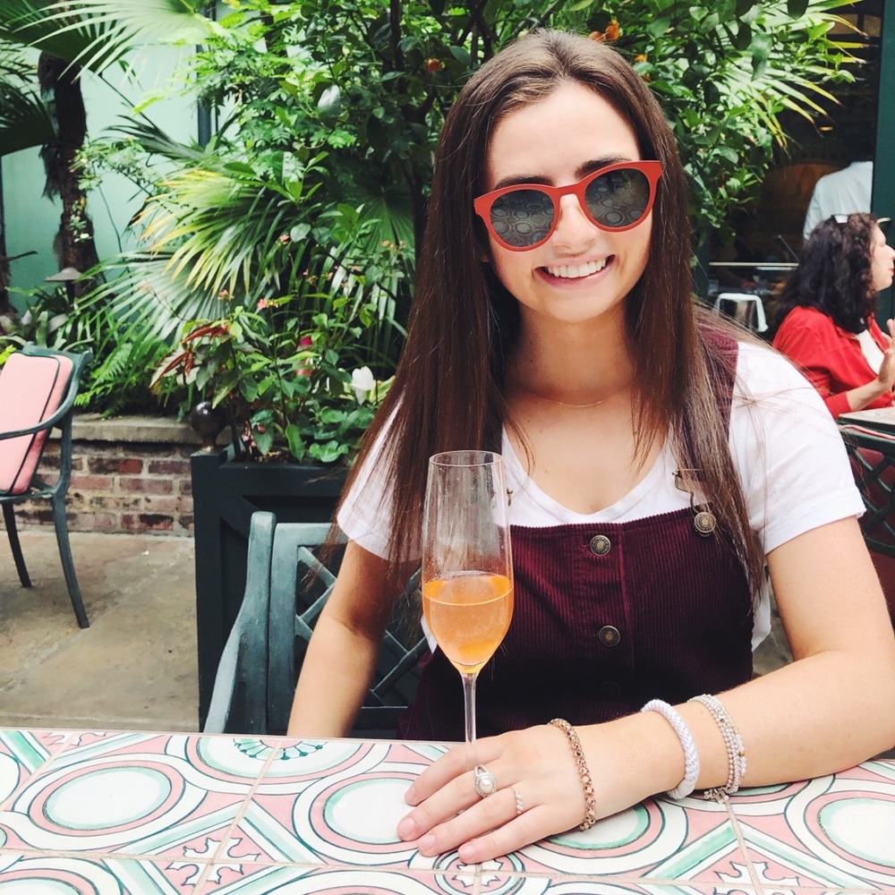 Meet your Posher, Nicole